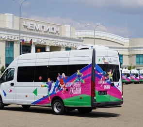 Сергей Носов поучаствовал в передаче 31 автобуса муниципалитетам Кубани